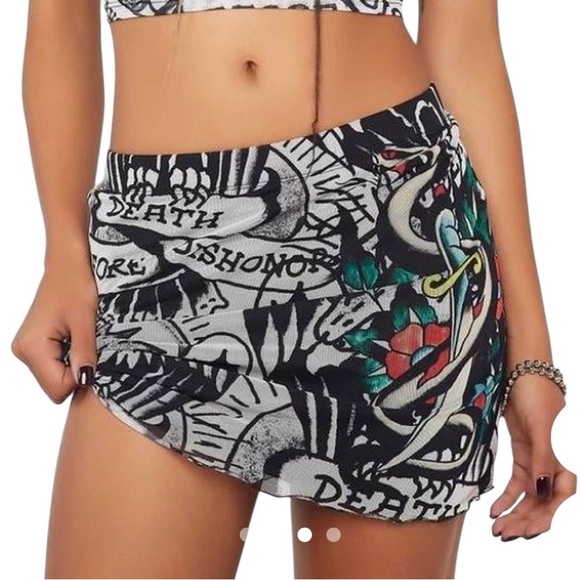 Ed Hardy Printed Mesh Lined Mini Skirt Women’s Size Large - Picture 1 of 8